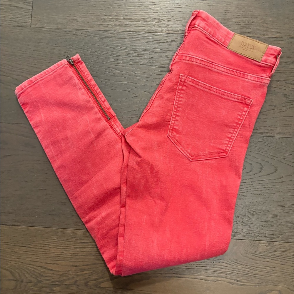 Ladies red denim stretchy jeans sz 6 NWT ret $98